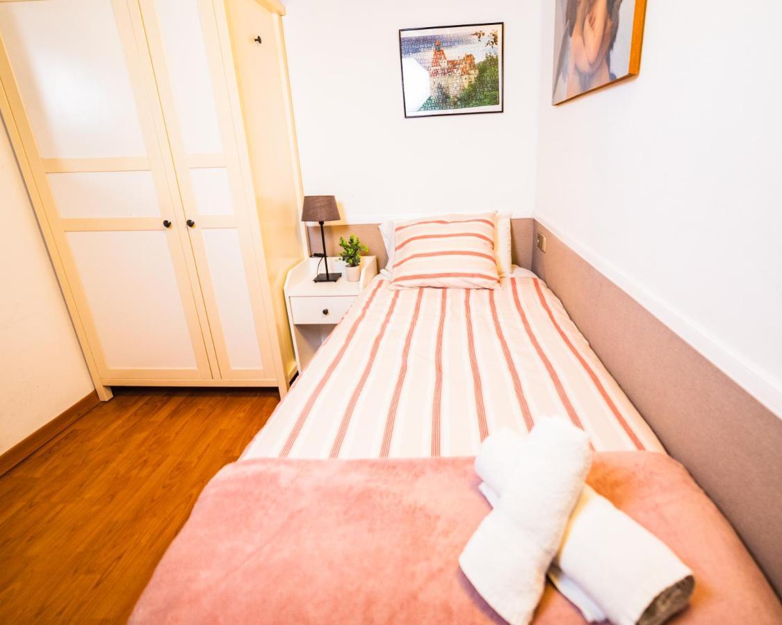 ברצלונה Rustic Poble Sec Apartment מראה חיצוני תמונה