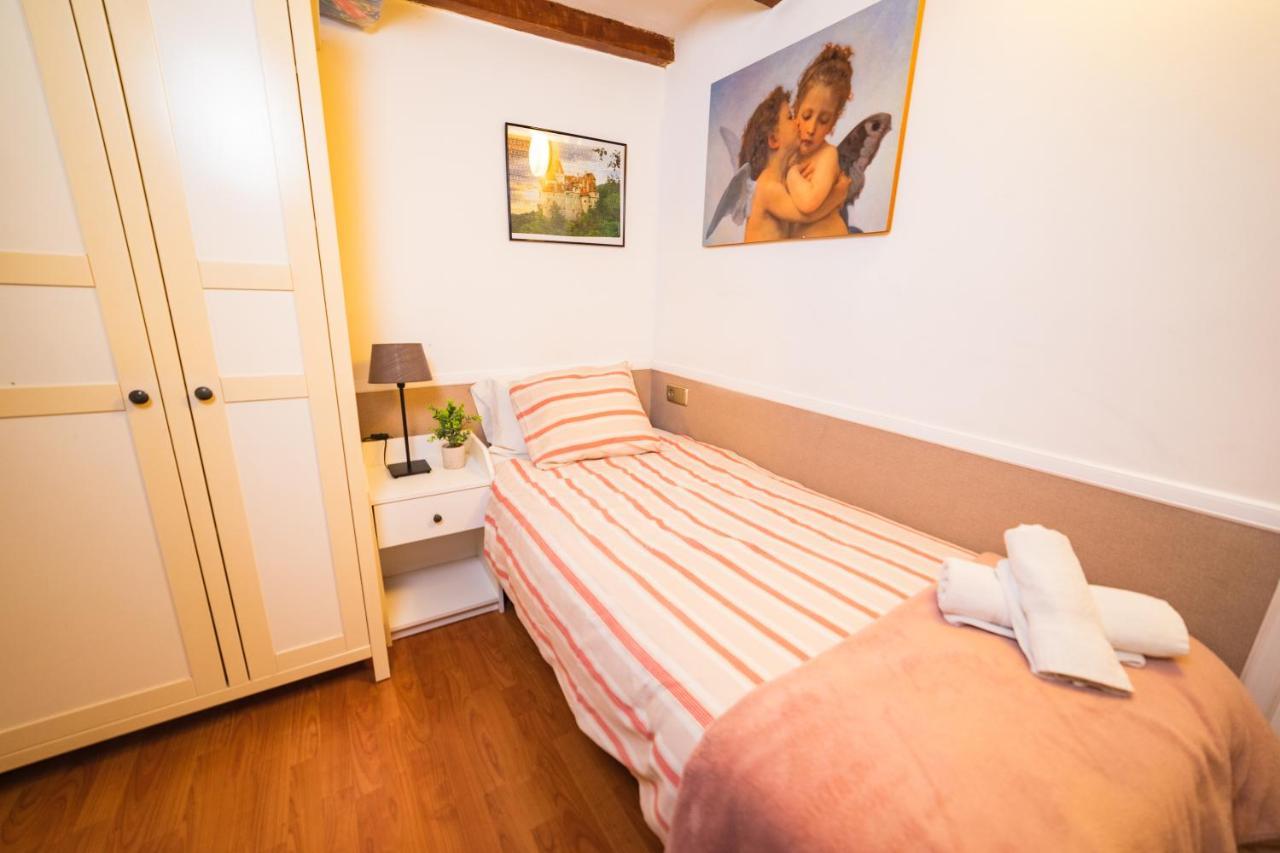 ברצלונה Rustic Poble Sec Apartment מראה חיצוני תמונה